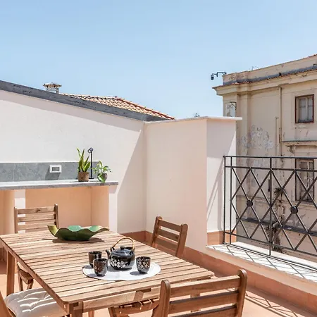 Oretea With Terrace By Wonderful Italy Apartment Palermo