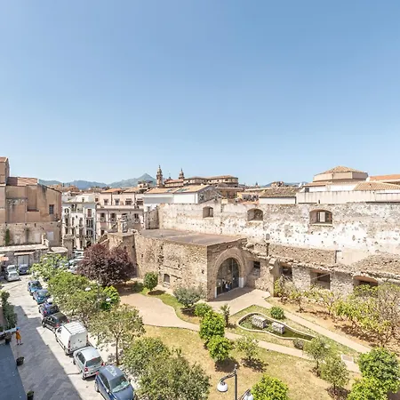 Oretea With Terrace By Wonderful Italy Apartment Palermo